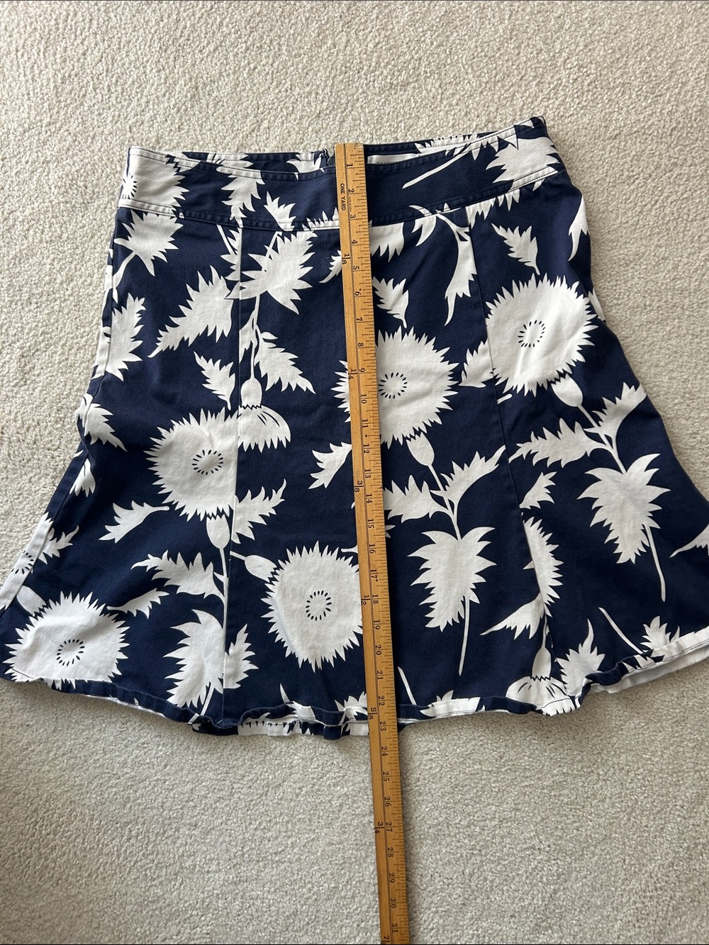Isaac Mizrahi Navy and White Floral A-Line Skirt - Picture 4 of 5